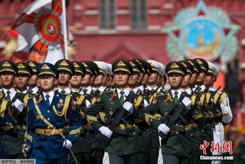 俄罗斯反法西斯胜利70周年阅兵式，回顾与前瞻，俄罗斯反法西斯胜利70周年阅兵式，回顾历程，展望前景