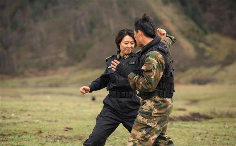 武装警察学院的荣光与担当，武装警察学院的荣光，担当与培育的交响曲