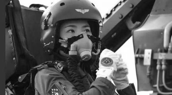 空军第十批女飞行员名单公布，新时代女性的英勇风采，新时代女性英勇风采展现，空军第十批女飞行员名单公布