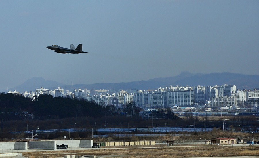 朝鲜参观中国空军基地，深度探析两国军事交流与合作，朝鲜参观中国空军基地，军事交流与合作深度探析