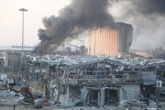 俄4000吨级军舰爆炸事件，深度分析与反思，俄军舰爆炸事件，深度分析与反思
