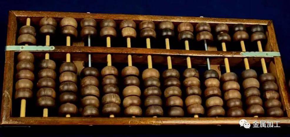 铁算算盘4887三期必出特色解析,铁算算盘三期必出特色解析揭秘