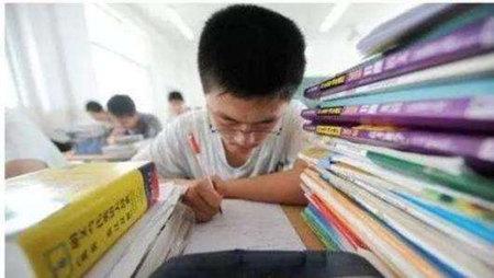 最近国际新闻大事概述，十大焦点事件，国际新闻焦点事件概述，十大热点事件回顾