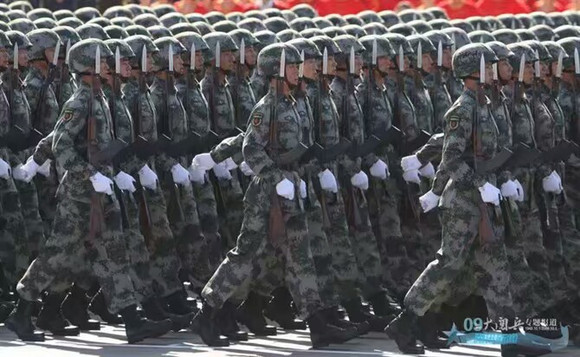 阅兵式方队排列的艺术与策略，一种国家荣耀的展示方式，阅兵式方队排列的艺术与策略，国家荣耀的展现之道