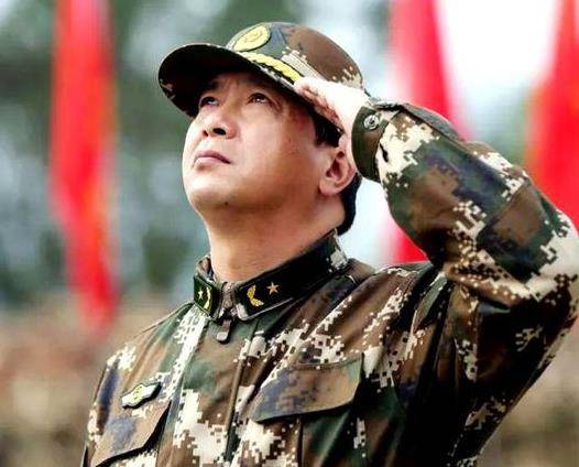 丁晓兵将军现在的职务及其卓越贡献，丁晓兵将军现职务与卓越贡献概述