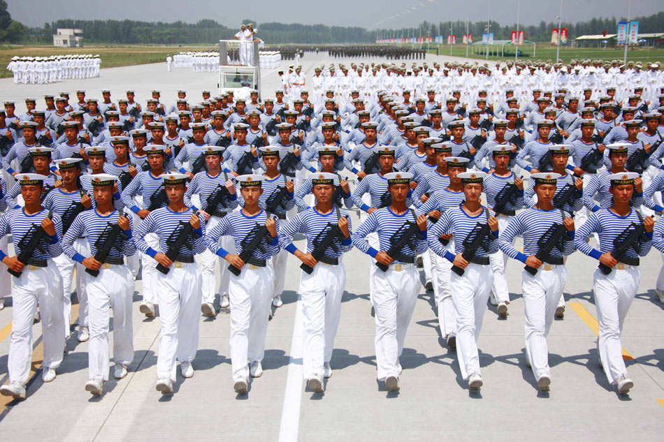 中国海军水兵方队动态图片，展现新时代的力量与荣耀，中国海军水兵方队展示新时代力量与荣耀的震撼瞬间
