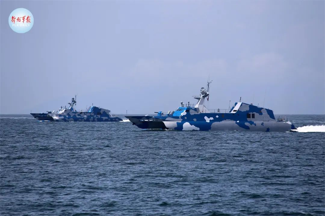 人民海军导弹快艇,捍卫海洋,展现中国力量,人民海军导弹快艇,捍卫海洋,彰显中国力量