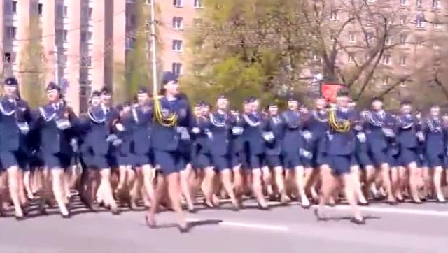 荣耀之花，在女兵方队中绽放的美丽——记2019年最漂亮的女兵，荣耀之花，女兵方队中的美丽绽放——记2019年最炫目的女兵风采