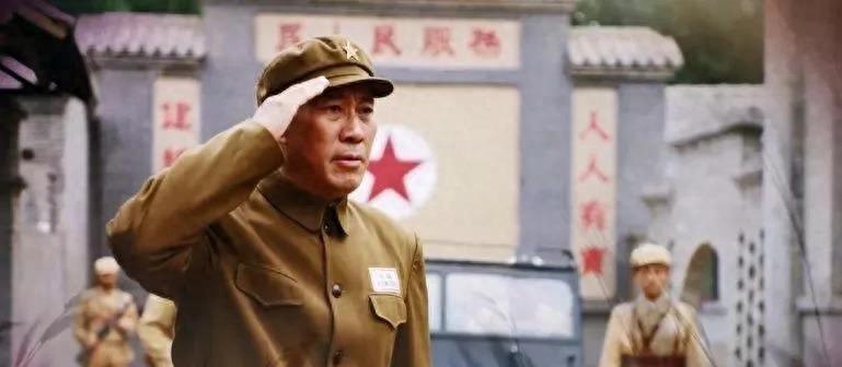 红卫兵不敢动的两个将军，勇气与智慧的较量，红卫兵不敢动的两位将军，勇气与智慧的较量对决