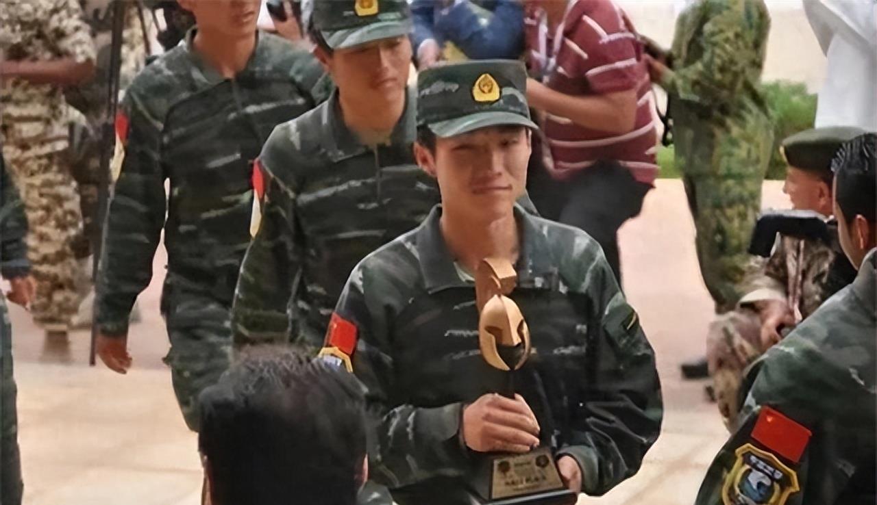 雪豹突击队标准，卓越、专业与荣誉的象征，雪豹突击队标准，卓越专业与荣誉的典范象征