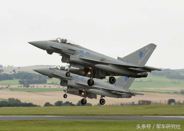 台风战斗机服役时间解析，历史背景与未来展望，台风战斗机，服役历程解析、历史背景与未来展望
