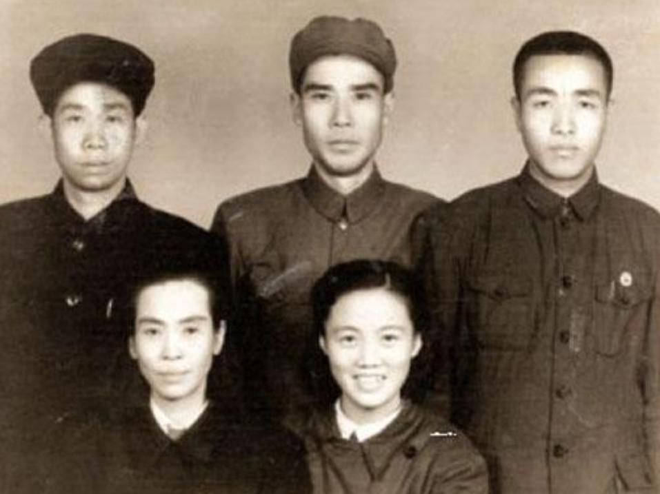 国家解密两弹一星感人事迹，辉煌历程与民族精神，解密两弹一星辉煌历程，感人事迹与民族精神的传承与发扬