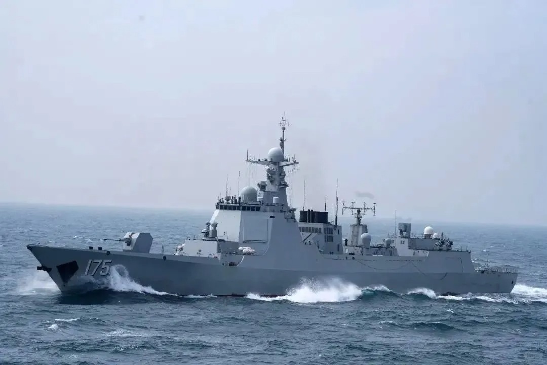 中国人民海军175舰，捍卫海疆的钢铁长城，中国人民海军175舰，捍卫海疆的钢铁力量