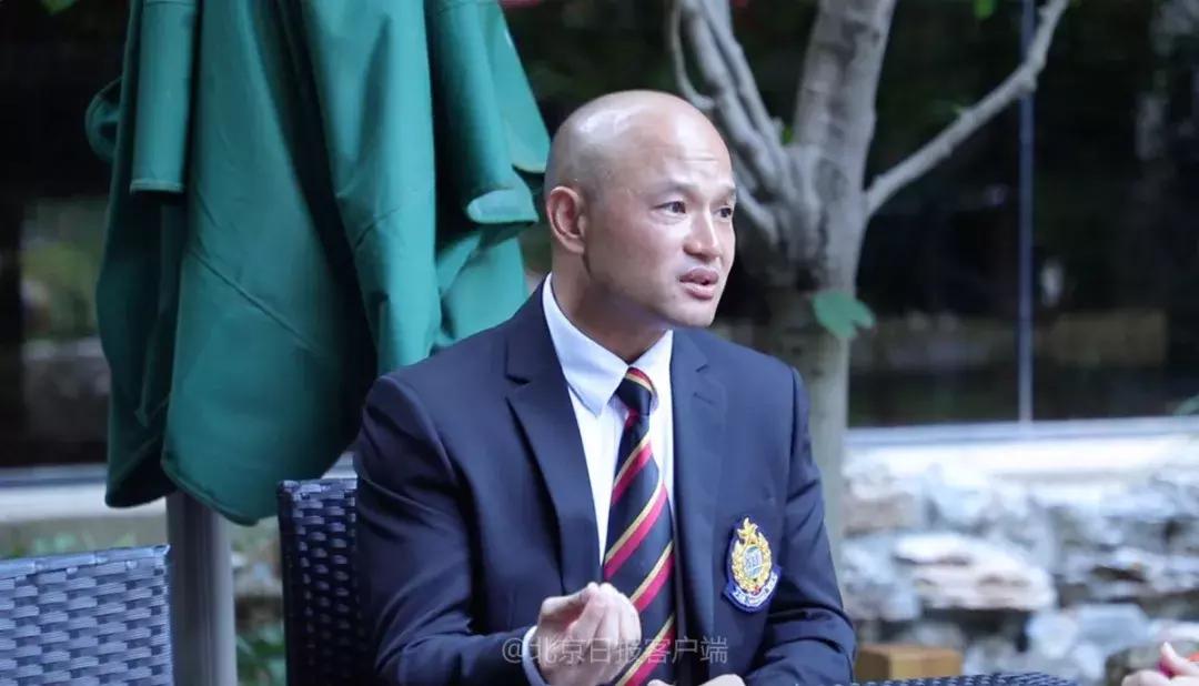 香港观礼团在2019阅兵中的独特视角与体验，香港观礼团在阅兵中的独特视角与体验分享