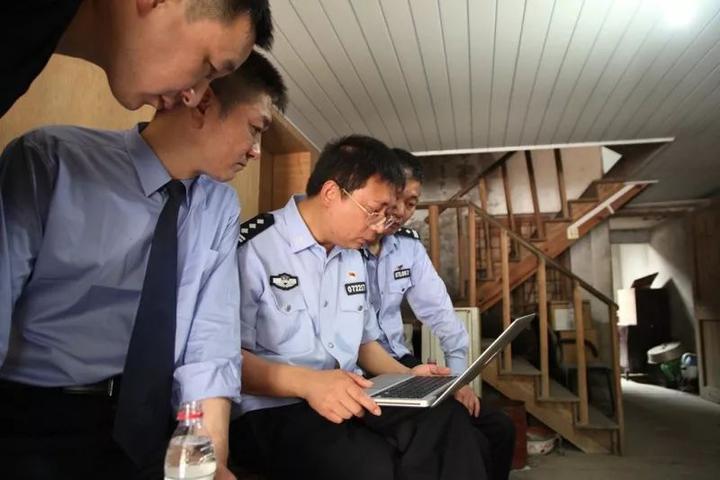 运输无人机，承载300公斤的希望与挑战，运输无人机，承载希望与挑战的300公斤之旅