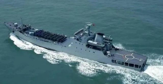 中国海军911大型登陆舰，展现海上力量的重要载体，中国海军911大型登陆舰，海上力量的重要载体展示