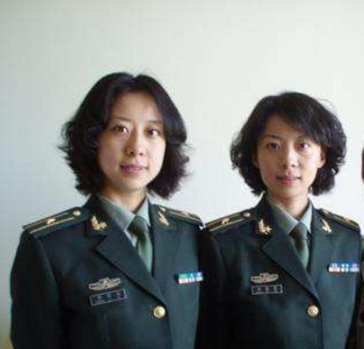 探索中国军事文化的新篇章，99式军装的独特魅力，中国军事文化新篇章，探索99式军装的独特魅力