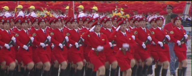 民兵方队中女性的崛起，力量与担当的象征，民兵方队中女性的力量崛起，担当与荣耀的象征