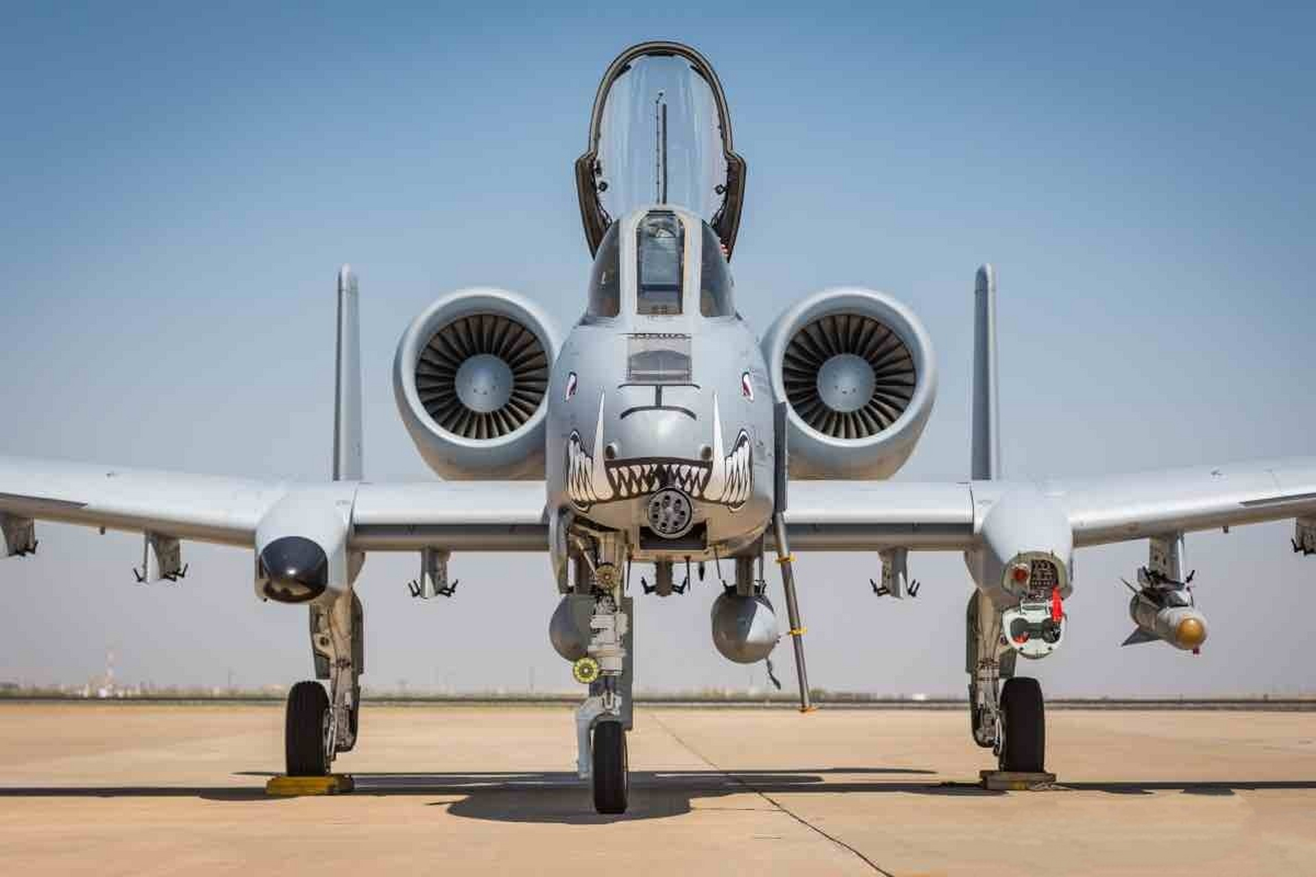 霹雳A-10攻击机，空中力量的锐利之矛，霹雳A-10攻击机，空中力量的锐利先锋