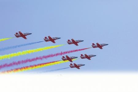中国空军航空大学红鹰飞行表演队，翱翔天空的英勇之鹰，中国空军航空大学红鹰飞行表演队的英勇翱翔