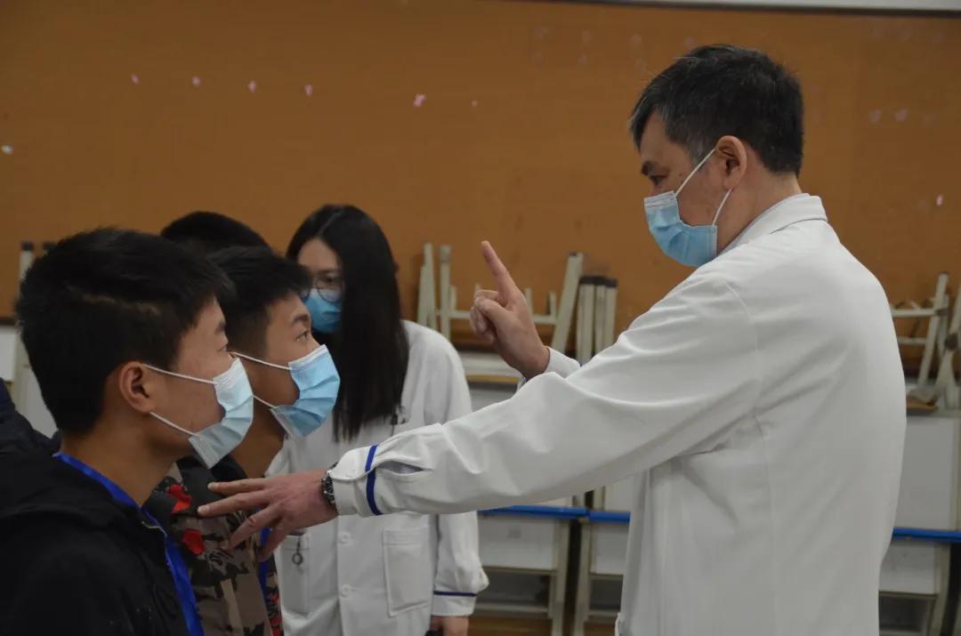 荣耀之路，我在中国海军舰队的成长历程，荣耀之路，我在中国海军舰队的成长之旅