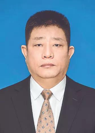 中央任免人员名单，国家领导层的更迭与变革，中央领导层更迭与变革，任免人员名单揭晓