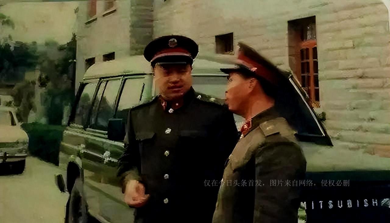 集团军军长与中将衔级的探究，集团军军长与中将衔级的深度探究