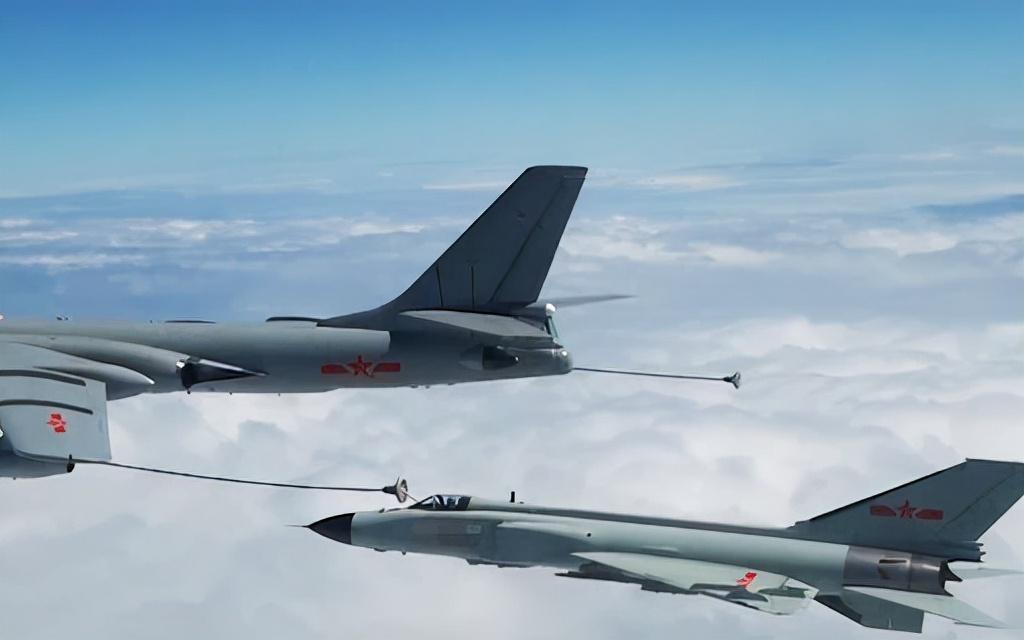 歼八空中加油胡勇，英勇无畏的空中战士与无畏的加油壮举，胡勇，歼八空中加油的英勇战士与无畏壮举