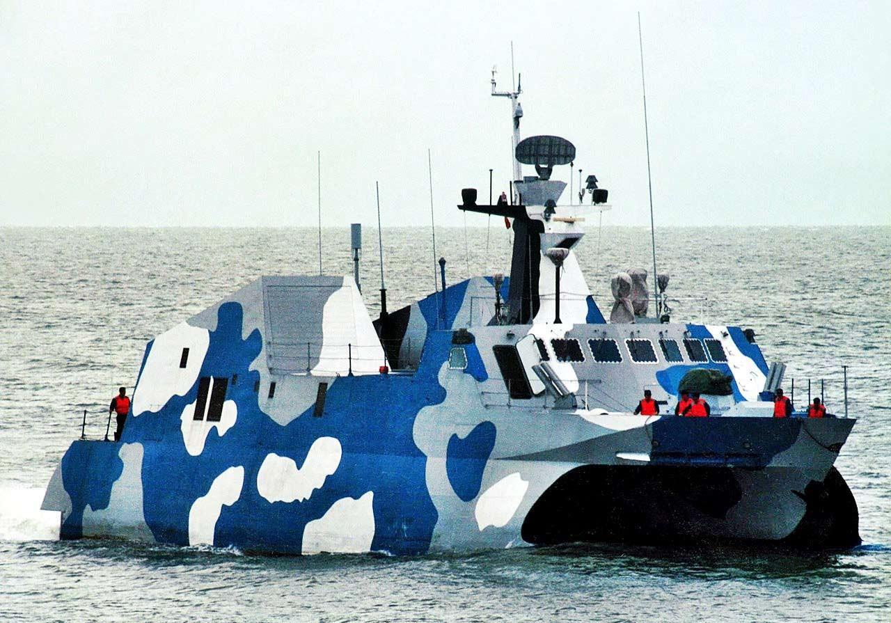 西海舰队022导弹艇，新时代的海上利剑，西海舰队022导弹艇，新时代的海上利剑风采展示