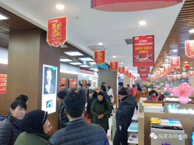 西宁今日头条新闻概览，西宁最新今日头条新闻概览