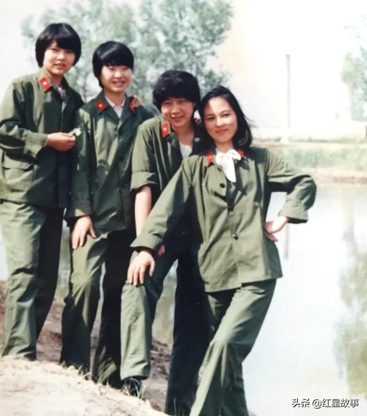 揭秘85式军服照片，历史与荣耀的瞬间定格，揭秘85式军服照片，历史荣耀的瞬间定格