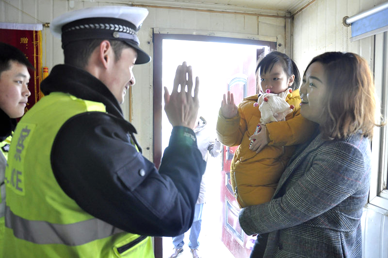 关于国安局上班是否可以告诉家人的探讨，国安局工作保密与个人告知家人探讨，能否透露工作细节？