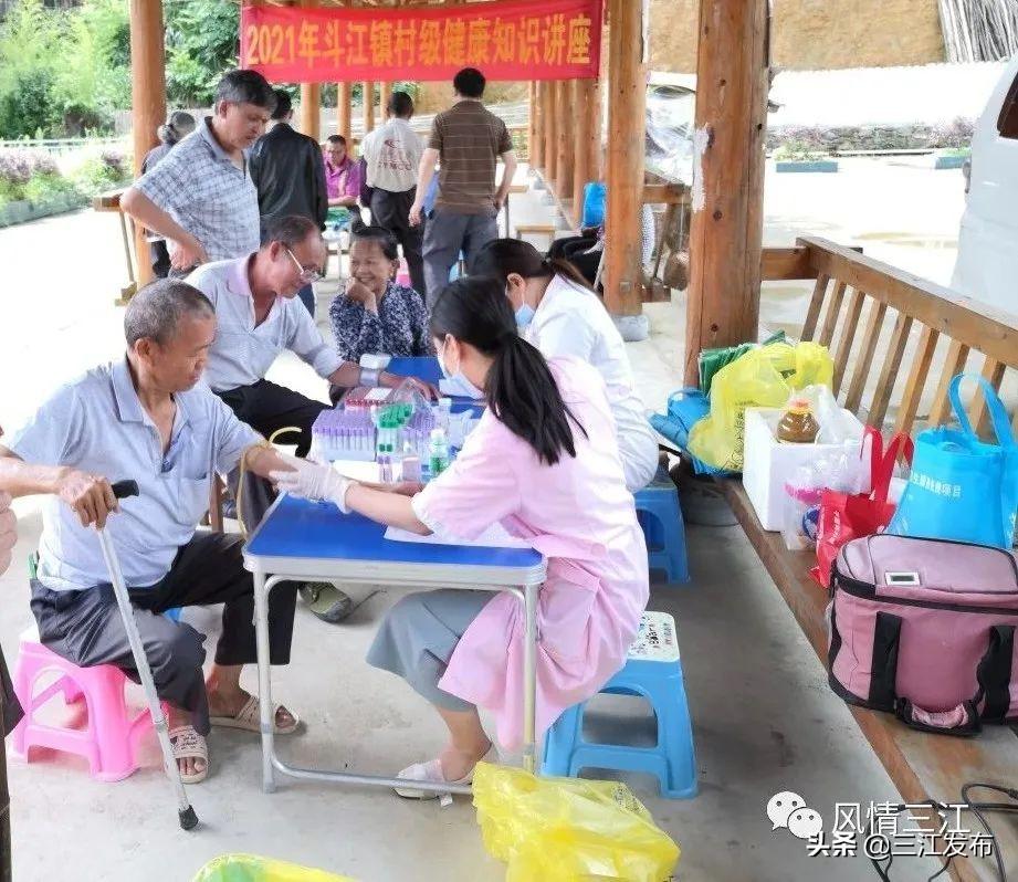 今天是护士节吗？致敬那些白衣战士的无私奉献，致敬白衣战士的无私奉献，护士节特别致敬！