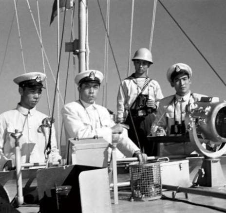 海军节作品，颂扬海洋的力量与荣耀，颂扬海洋力量与荣耀，海军节作品展