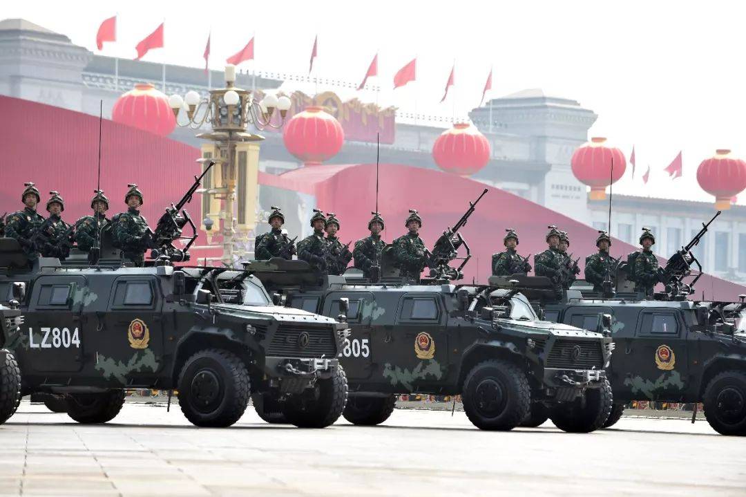 国庆70周年阅兵老兵方队视频，荣耀的瞬间，历史的传承，国庆70周年阅兵老兵方队，荣耀瞬间，历史传承的壮丽画卷