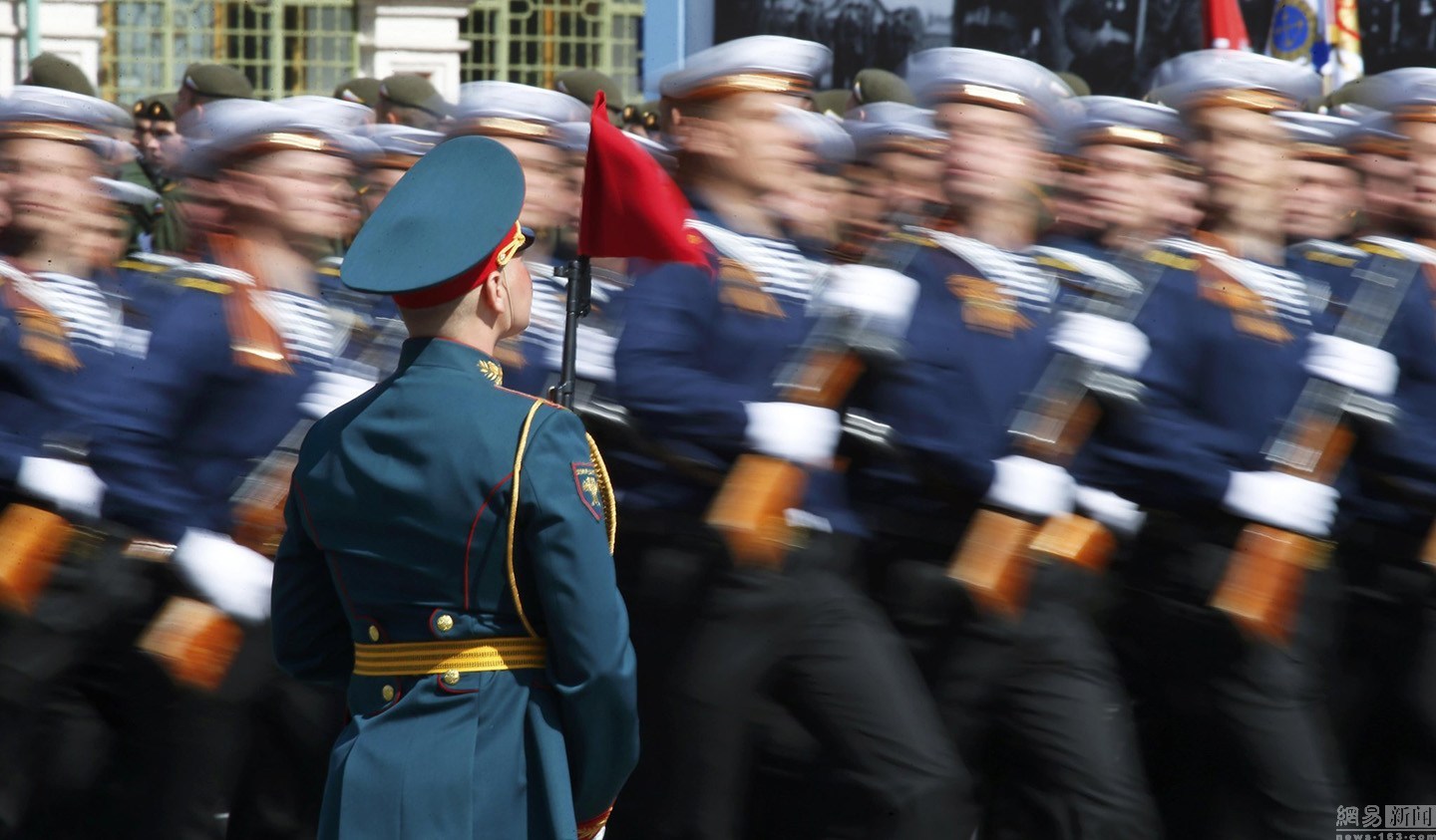 2015红场阅兵完整纪实，红场阅兵盛典，回顾2015年阅兵纪实
