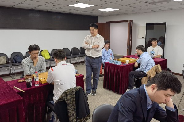 刘伯温四肖期期中与刘一力的传奇故事，刘伯温与刘一力的传奇故事，四肖期期中奇缘