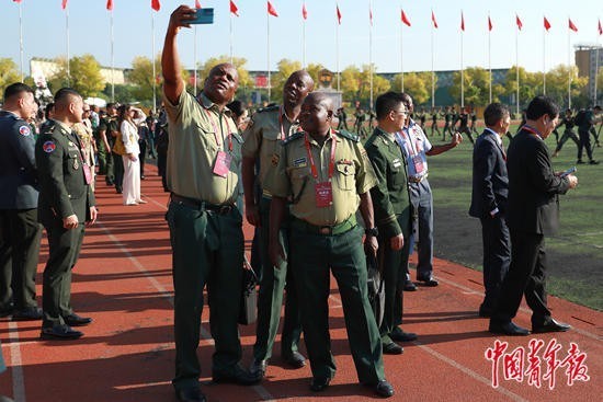 中国人民武装警察部队医院，守护生命的坚实后盾，中国人民武装警察部队医院，生命的坚实守护者