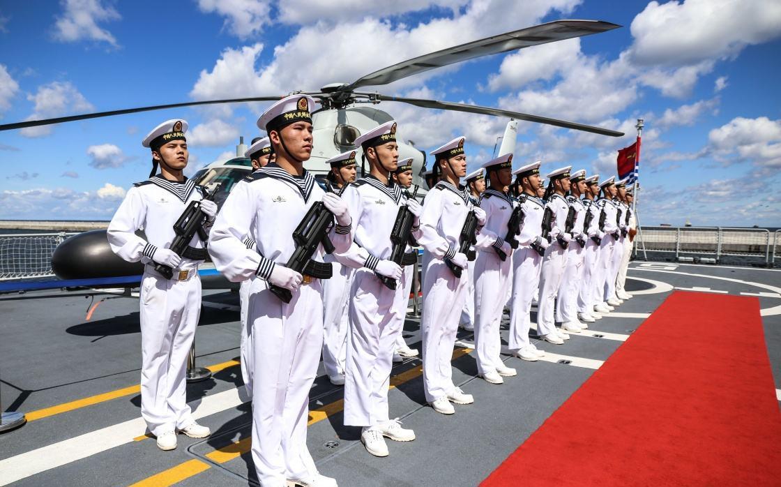 纪念海军辉煌历程，219年海军阅兵图片回顾，海军辉煌历程回顾，纪念海军阅兵图片展，共庆海军成立219周年