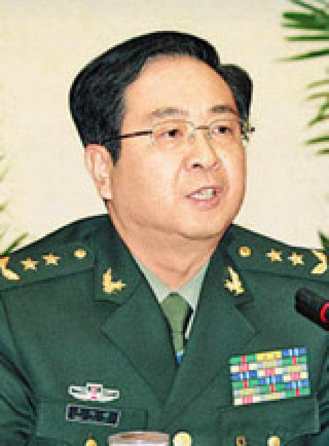 黄峰辉总参谋长简历——一位杰出军事领袖的生平，黄峰辉总参谋长生平简介，杰出军事领袖的历程