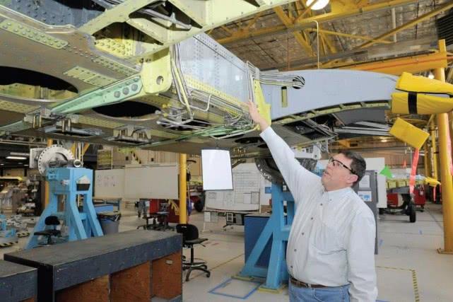 A10战斗机退役了吗?探讨其现状和未来,A10战斗机,现状、未来与退役之路的探讨