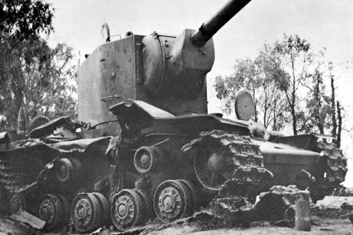 KV-1与虎式，坦克之间的较量，KV-1与虎式，坦克巅峰较量