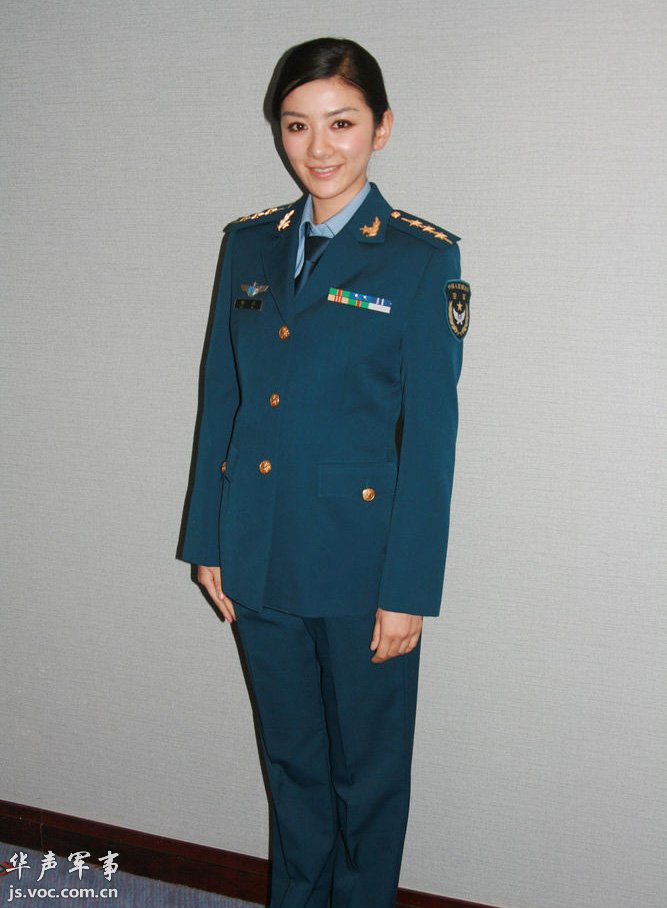 解放军女军官，最美丽的风采与荣耀的高清展现，解放军女军官，风采与荣耀的璀璨展现