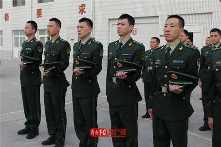 揭秘2023年武警新式服装图片，时尚与功能性的完美结合，揭秘，武警新式服装图片展现时尚与功能性的完美结合（2023年）