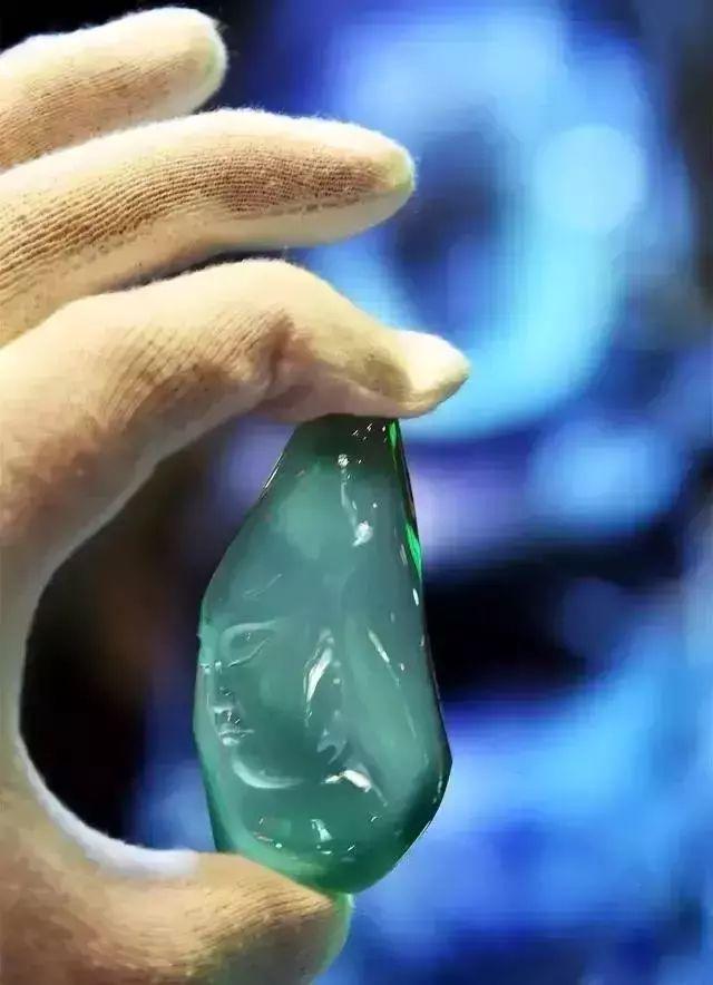 歼-10座舱玻璃，现代战机视窗的科技之光，歼-10座舱玻璃，现代战机视窗科技之光探索