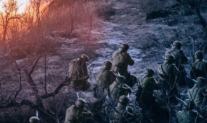 长津湖与志愿军，历史的震撼与艺术的再现，哪个更引人入胜？，长津湖与志愿军，历史震撼与艺术再现的对比探讨，哪个更引人入胜？