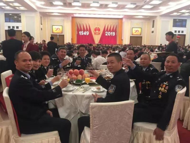 阅兵仪式中的民族团结方阵，象征与意义，阅兵仪式中的民族团结方阵，象征团结与意义的盛大展示