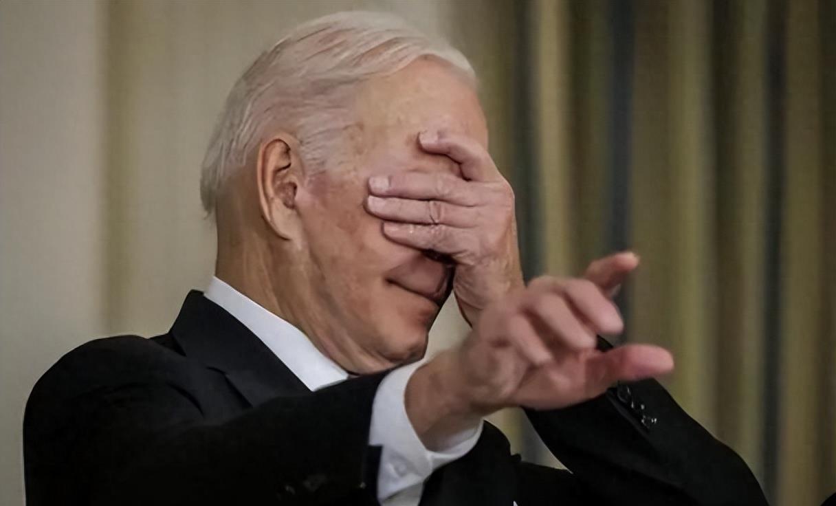 福特号航空母舰与企业号,两大巨舰的对比,福特号航空母舰与企业号巨舰对比解析