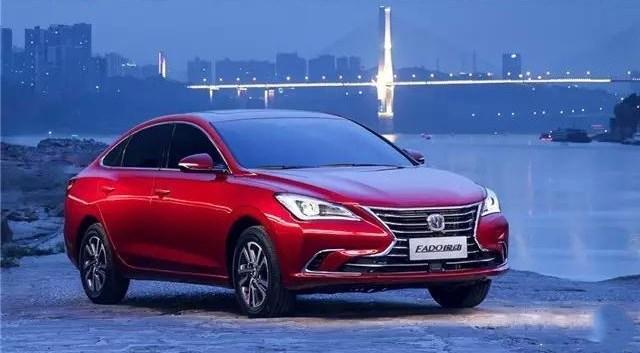 福特号航空母舰与企业号,两大巨舰的对比,福特号航空母舰与企业号巨舰对比解析