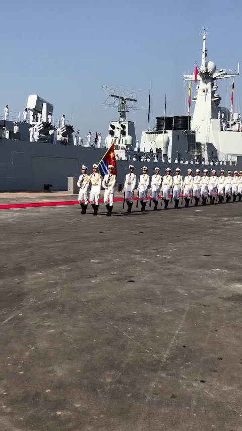 2019年海军阅舰式，展示中国海军力量的辉煌盛宴，中国海军力量的辉煌盛宴，2019年海军阅舰式盛况展示